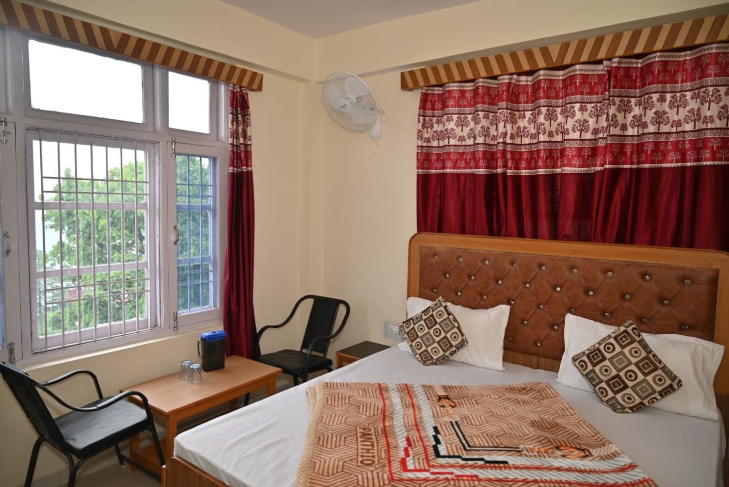 Krishna B&B Near Mall Road Shimla Exterior foto