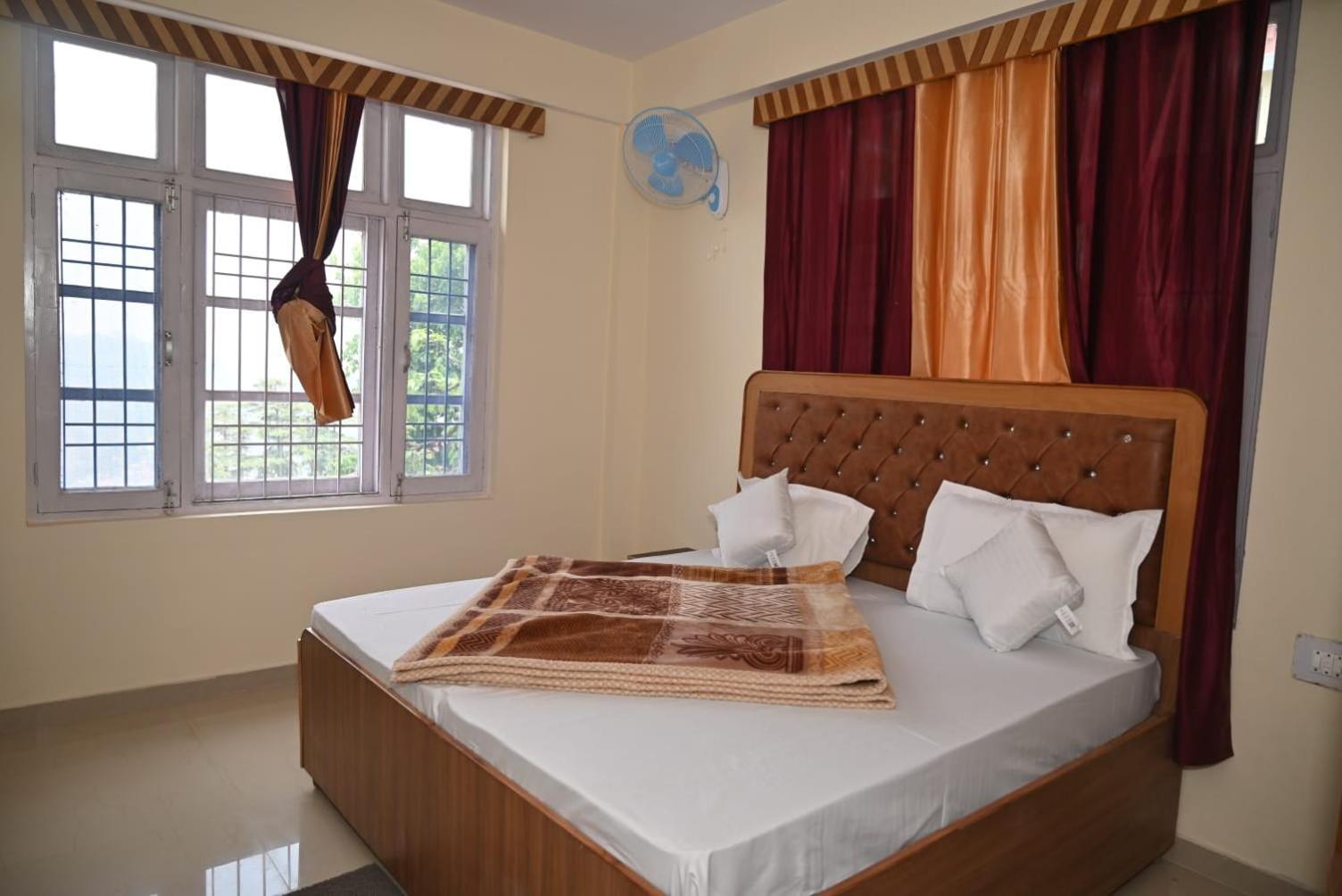 Krishna B&B Near Mall Road Shimla Exterior foto